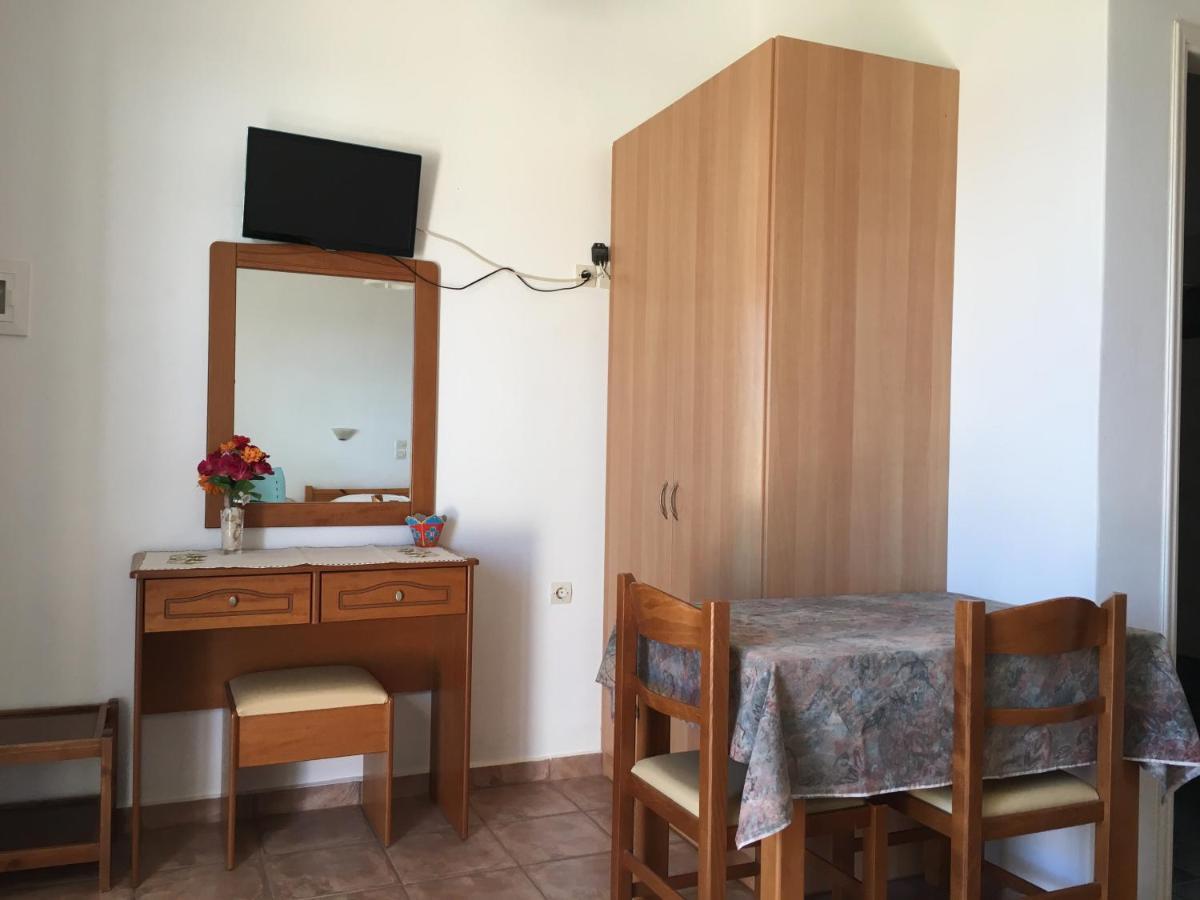 Eugenia Travasarou Sea View Appartments Diakofti Exteriör bild