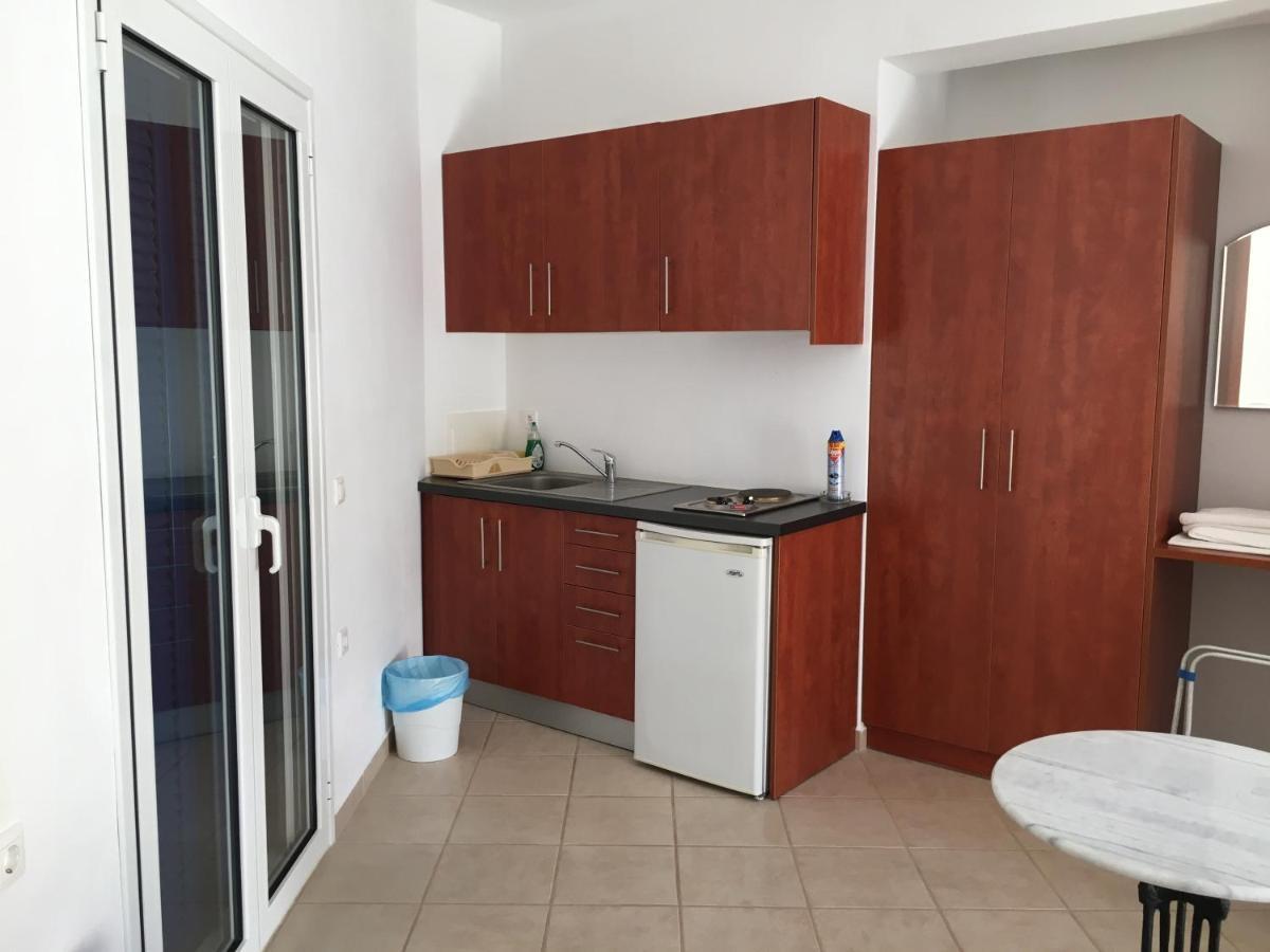Eugenia Travasarou Sea View Appartments Diakofti Exteriör bild