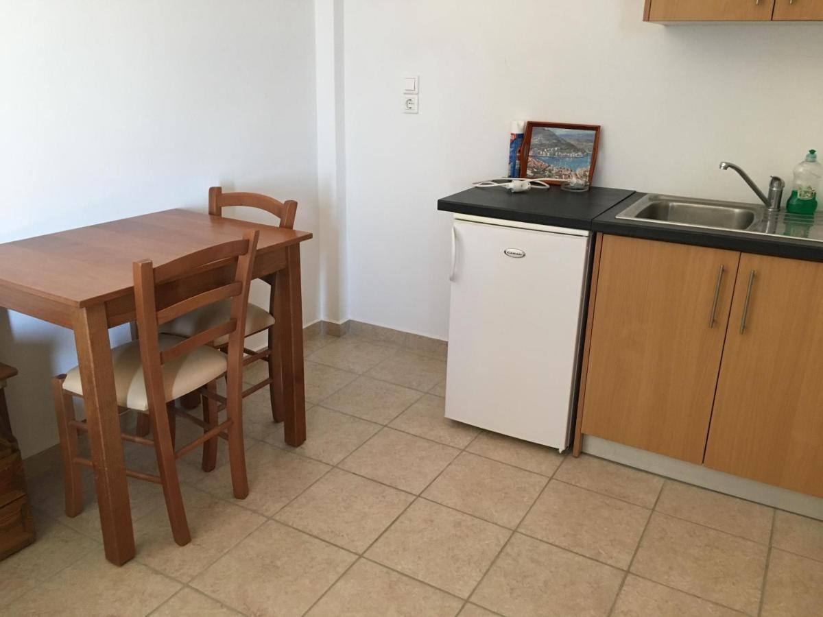 Eugenia Travasarou Sea View Appartments Diakofti Exteriör bild